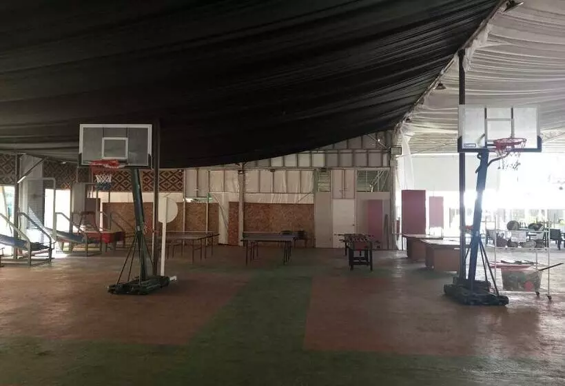 ホテル Whitewoods Convention & Leisure