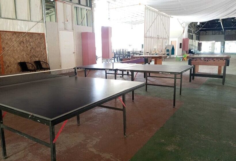 酒店 Whitewoods Convention & Leisure