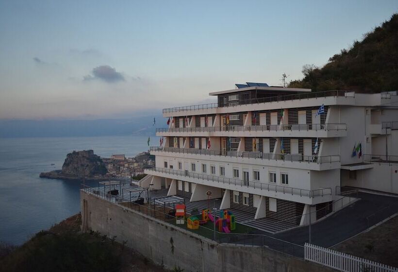 הוסטל Miramare Scilla Gyh Luxury