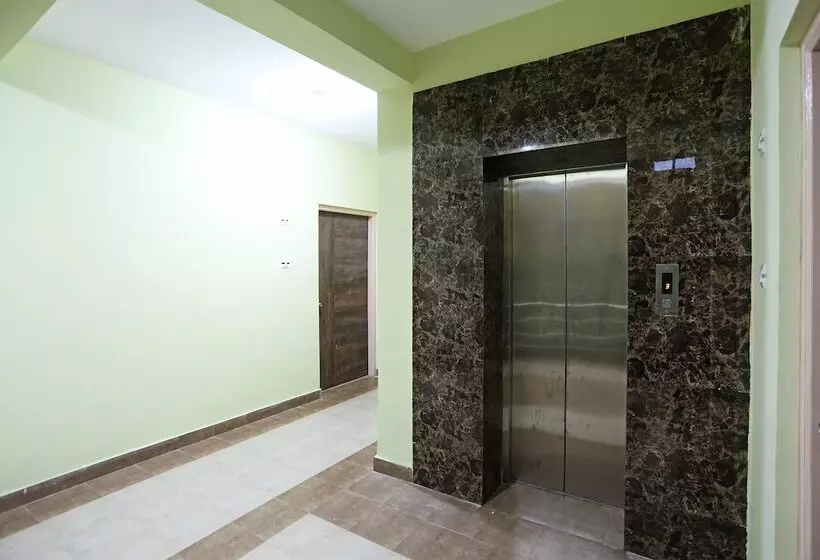 Oyo 11343 Hotel Sai International