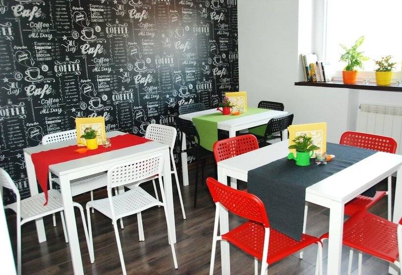 פנסיון 7th Room Guest House