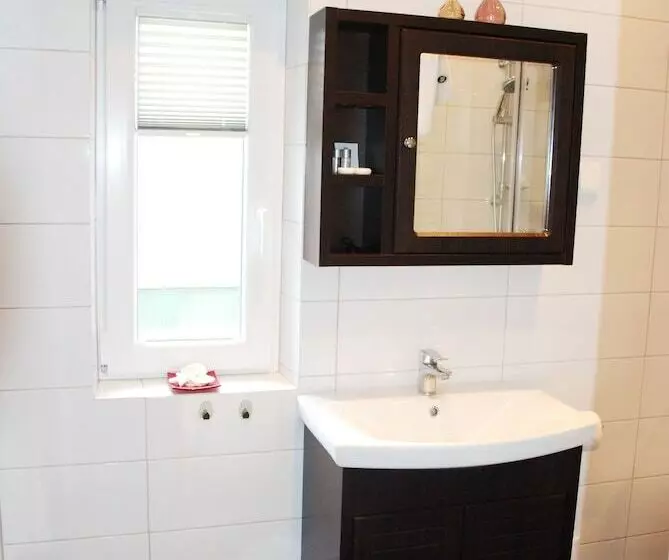 Majatalo 7th Room Guest House