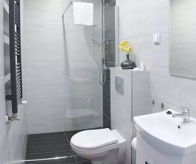 Majatalo 7th Room Guest House