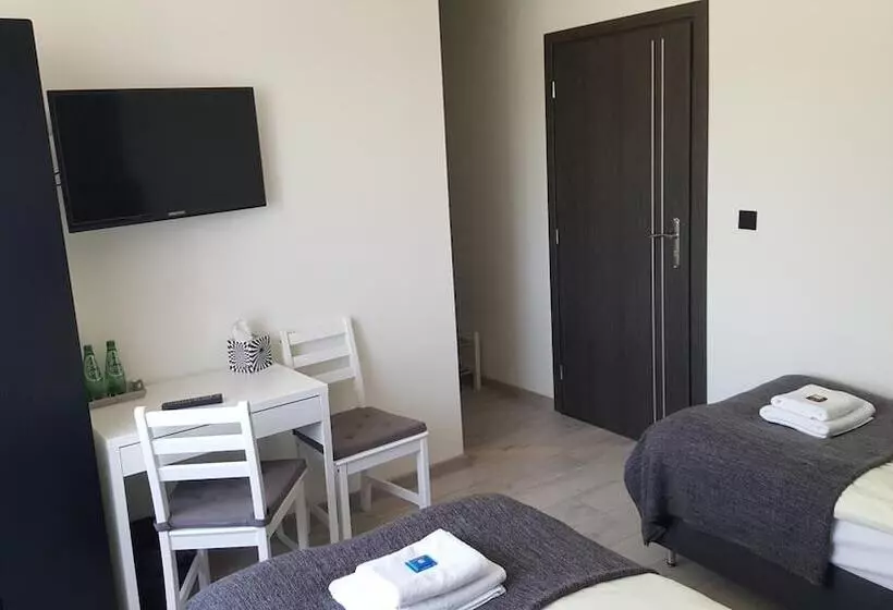 Majatalo 7th Room Guest House