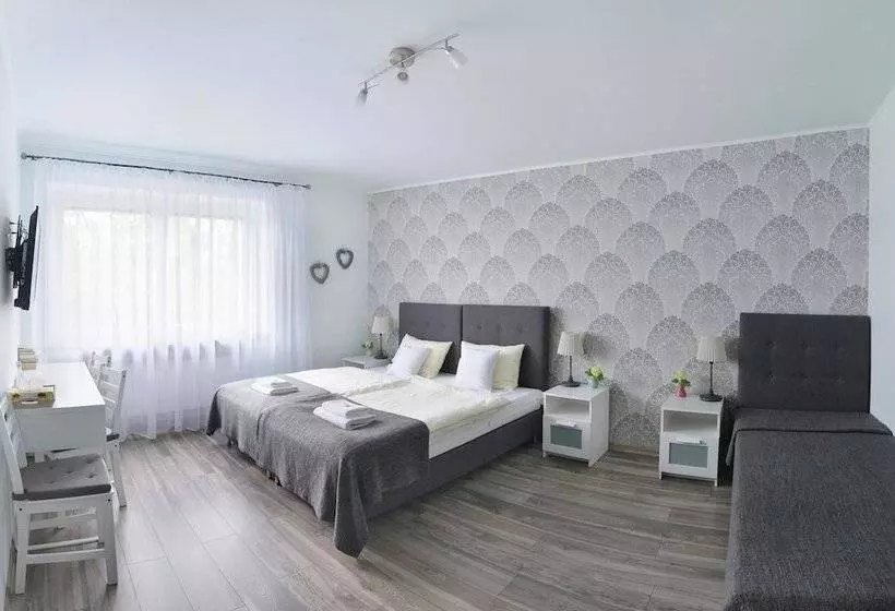 Majatalo 7th Room Guest House