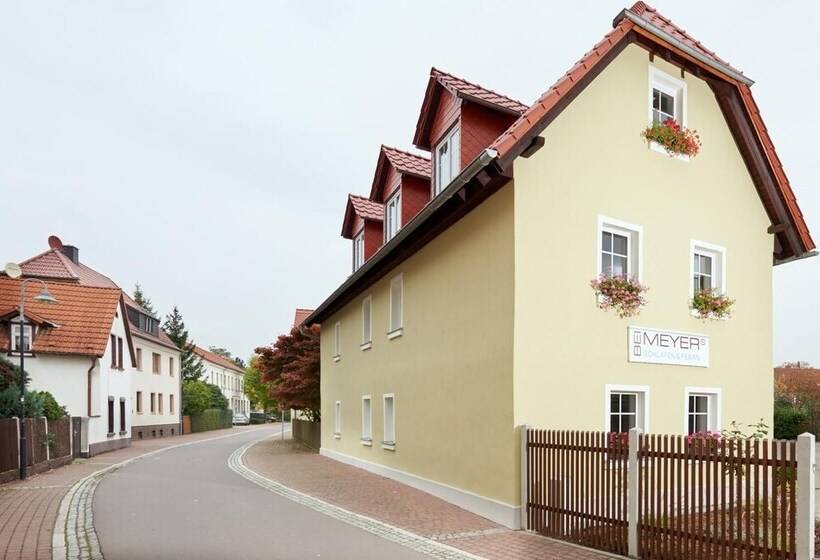 膳宿费 Bei Meyers Schlafen & Feiern