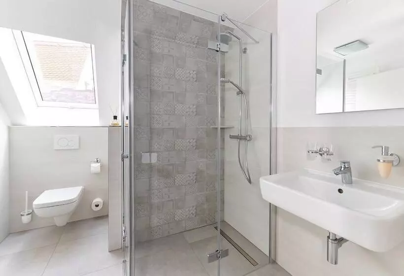 Majatalo Bei Meyers Schlafen & Feiern