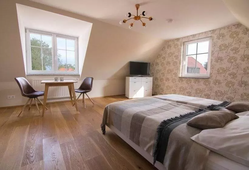 Majatalo Bei Meyers Schlafen & Feiern