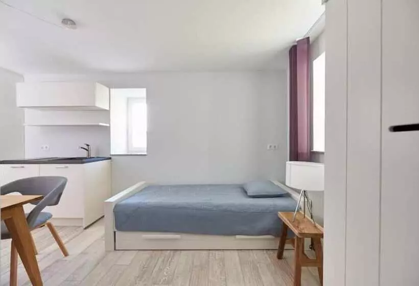 Majatalo Bei Meyers Schlafen & Feiern