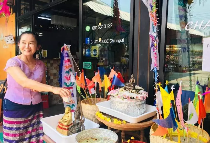 ペンション Chat House Soi 18 Mithuna Chiangrai