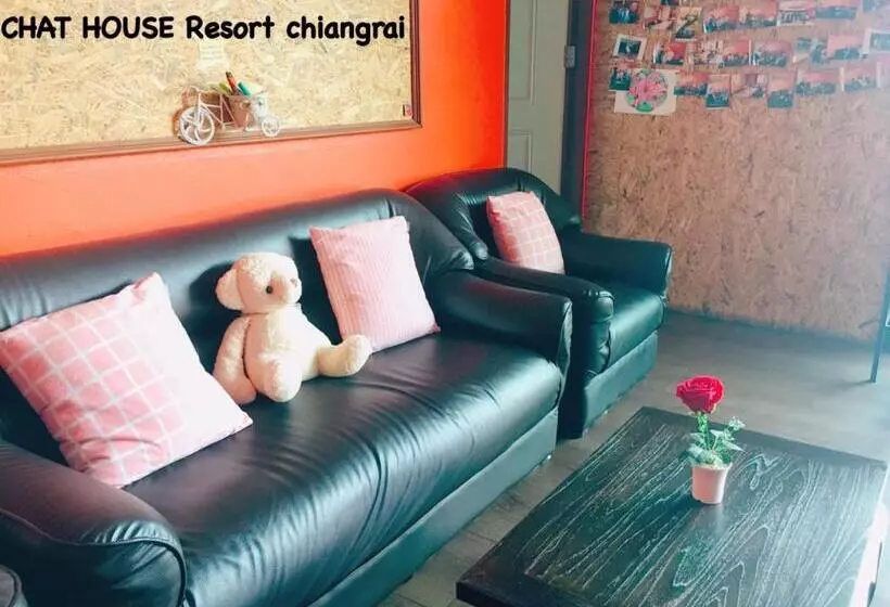 ペンション Chat House Soi 18 Mithuna Chiangrai