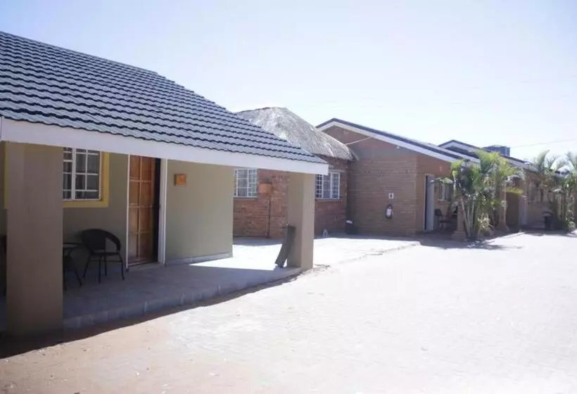 پانسیون Palapye Guest House