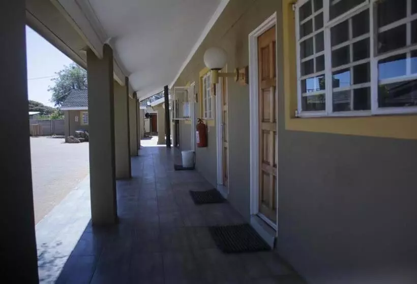 پانسیون Palapye Guest House