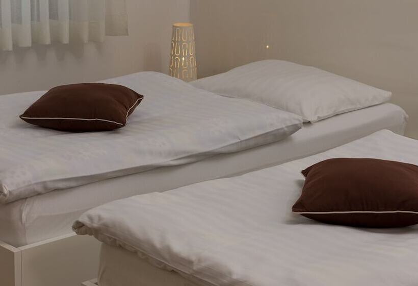 פנסיון Rooms Pleška Zagreb Airport