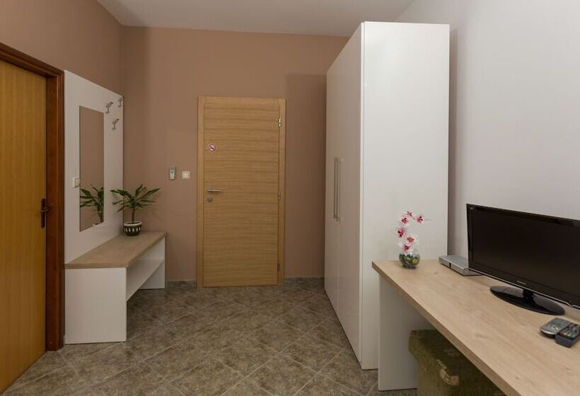 פנסיון Rooms Pleška Zagreb Airport