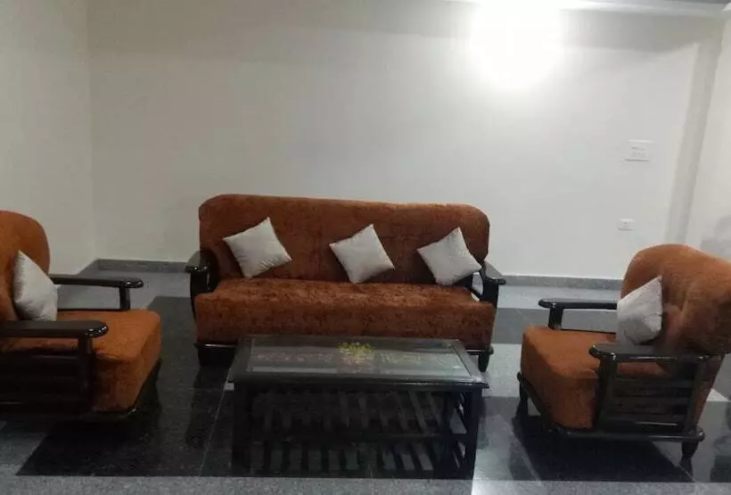 Majatalo Srm House