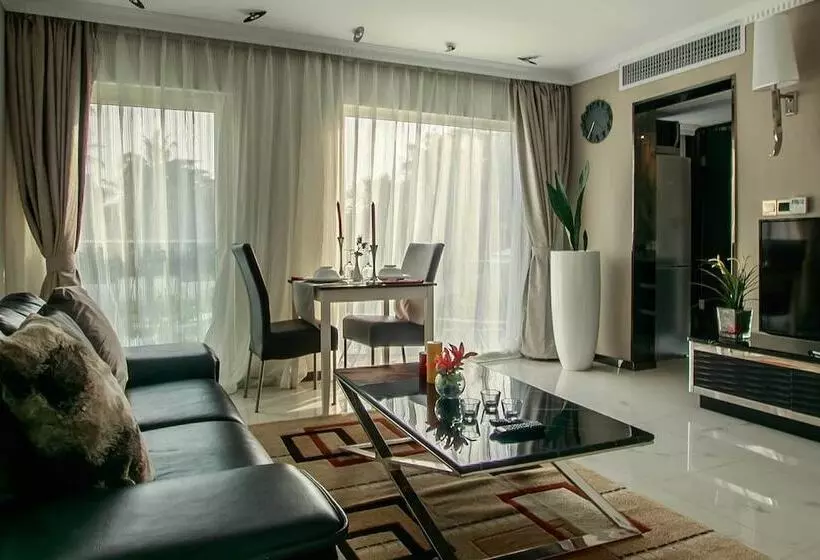 Red Mango Apartment