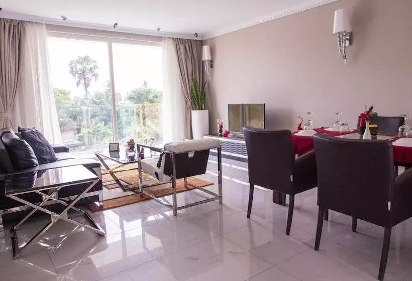 Red Mango Apartment