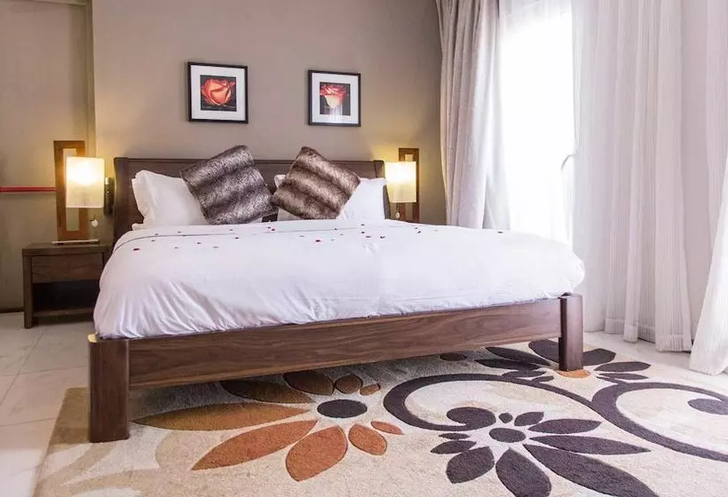 Red Mango Apartment