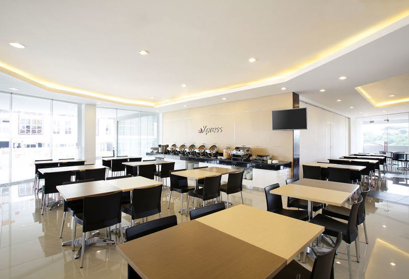 Amaris Hotel Karawang