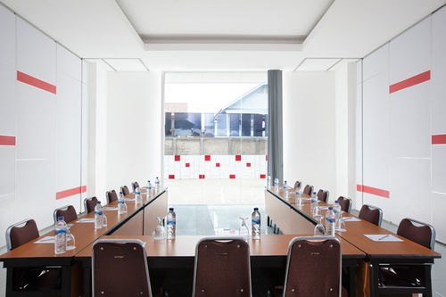 Amaris Hotel Karawang