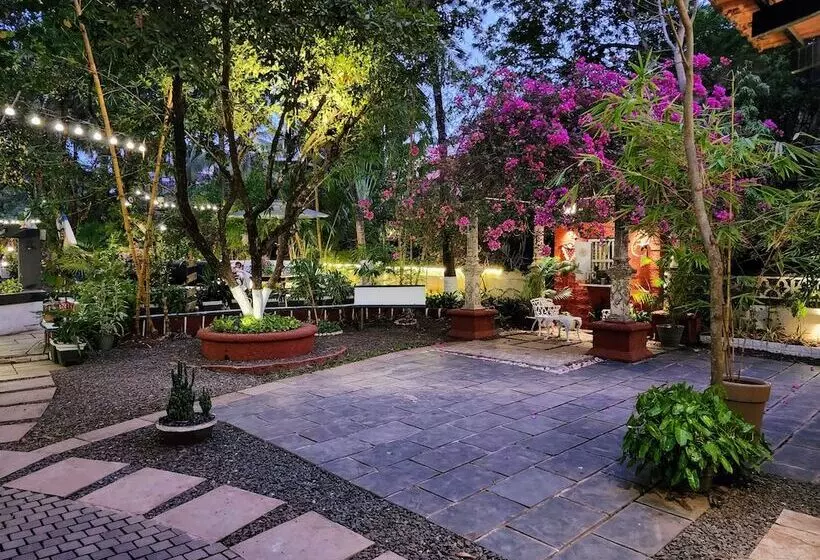 ベッドアンドブレックファースト 5 Bedroom Heritage Goan Villa
