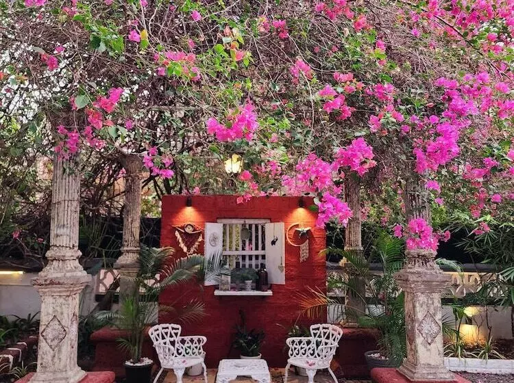 ベッドアンドブレックファースト 5 Bedroom Heritage Goan Villa