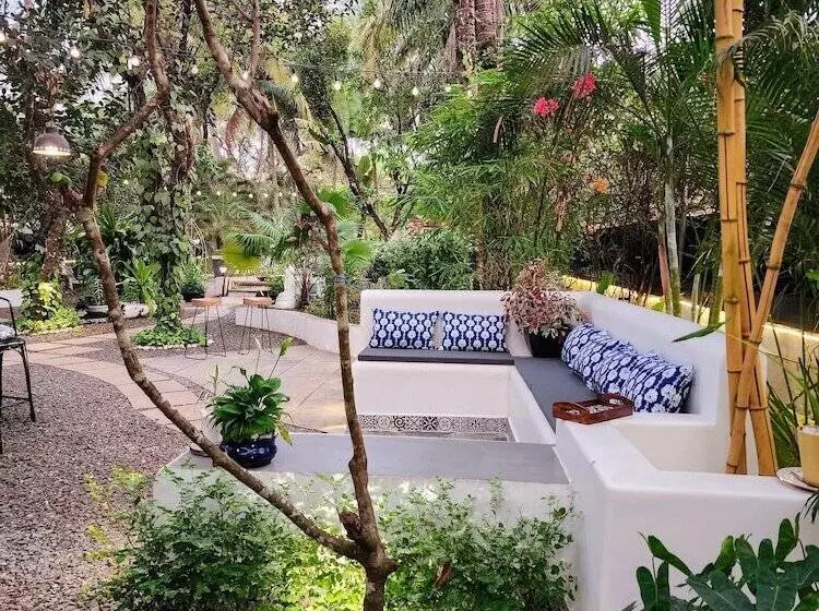 ベッドアンドブレックファースト 5 Bedroom Heritage Goan Villa