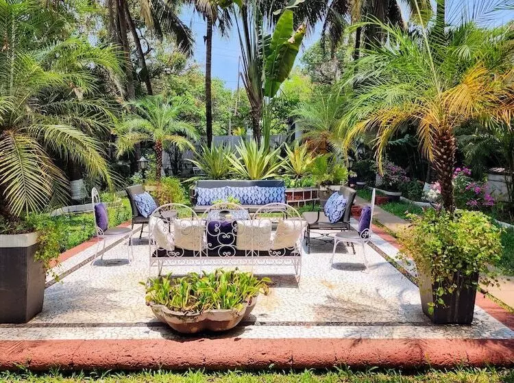 ベッドアンドブレックファースト 5 Bedroom Heritage Goan Villa