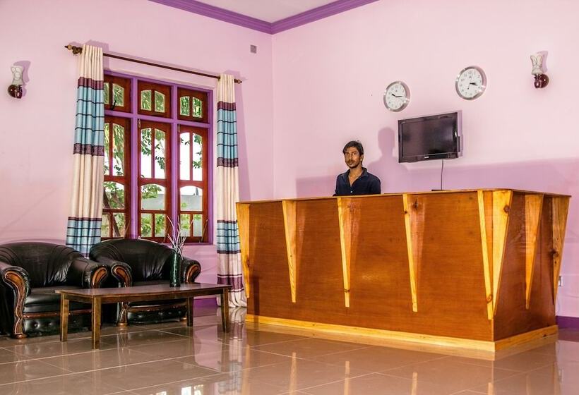 تختخواب و صبحانه Chill Holiday Maldives