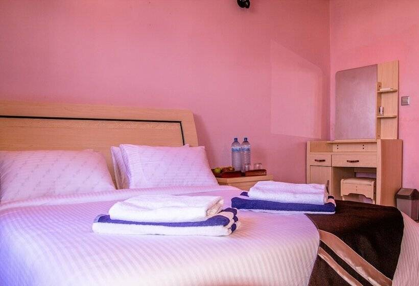 تختخواب و صبحانه Chill Holiday Maldives