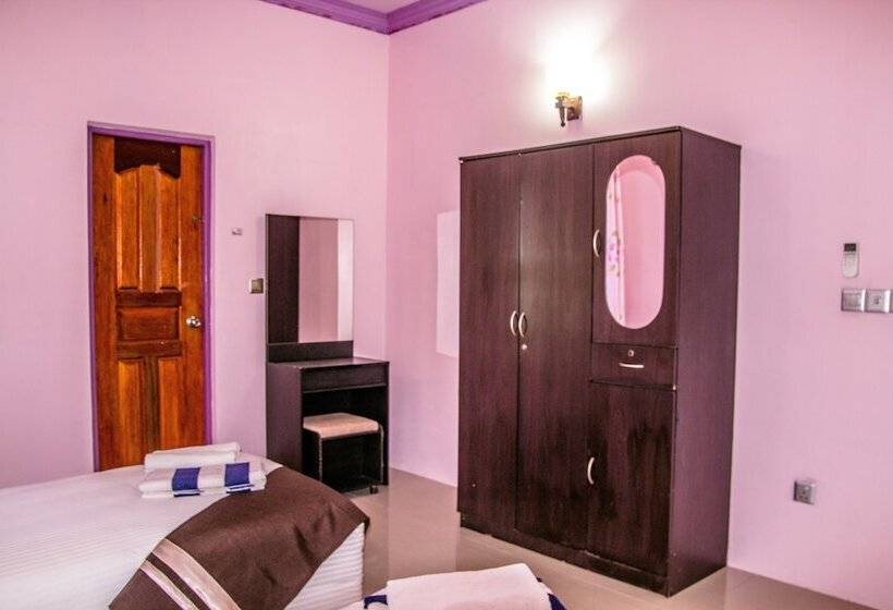 تختخواب و صبحانه Chill Holiday Maldives