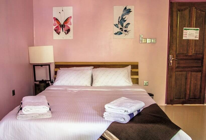 تختخواب و صبحانه Chill Holiday Maldives