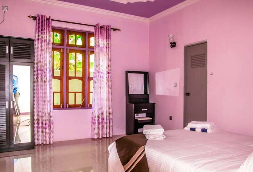 تختخواب و صبحانه Chill Holiday Maldives