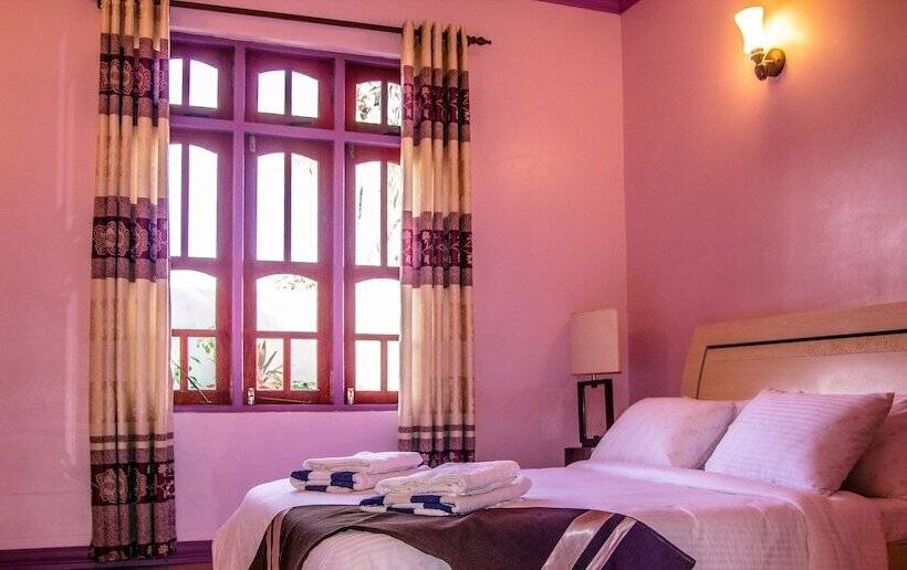 تختخواب و صبحانه Chill Holiday Maldives