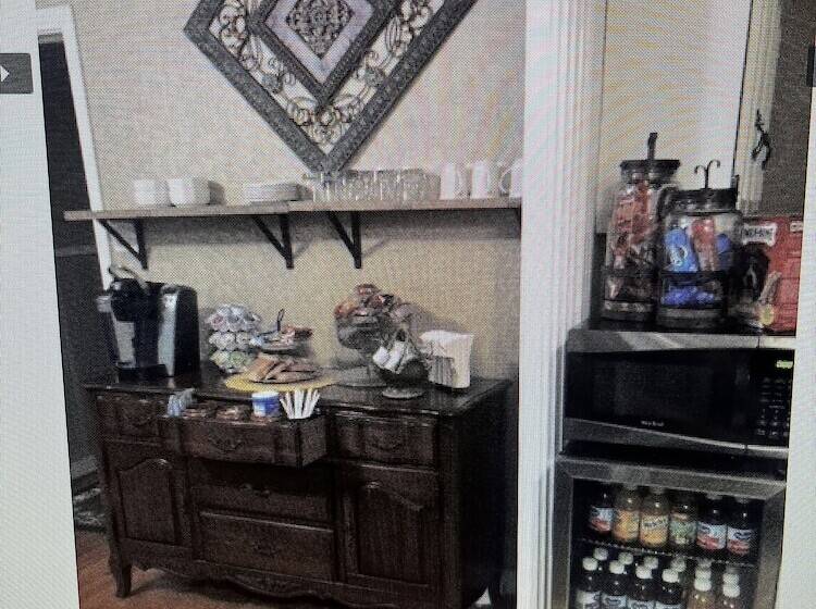 민박 Sassafras Inn