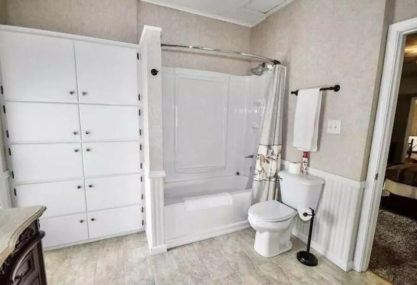 Aamiaismajoitus (B&B) Sassafras Inn