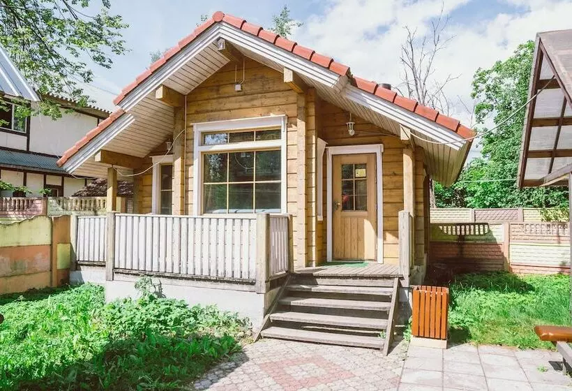 Country Hotel Hvoinyi