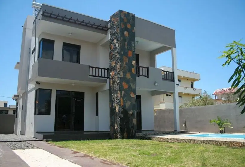 Happy Villa
