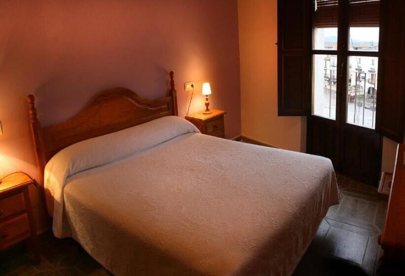 فندق Alojamientos Plaza Mayor