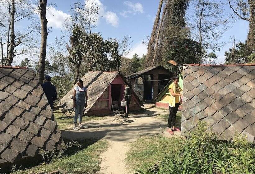 هتل At The End Of The Universe