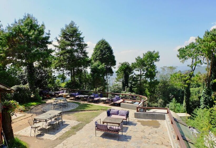 هتل At The End Of The Universe