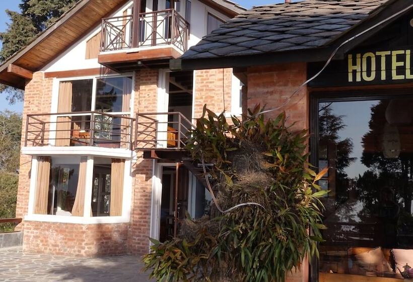 هتل At The End Of The Universe