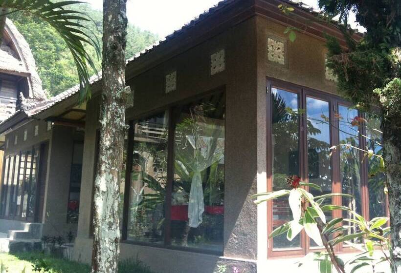 Otel Baruna Lake Side View