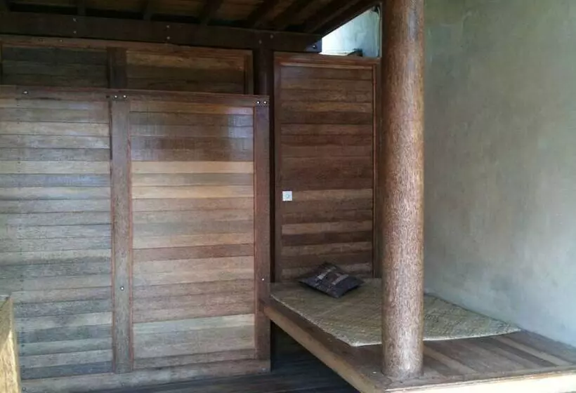 Hotelli Baruna Lake Side View