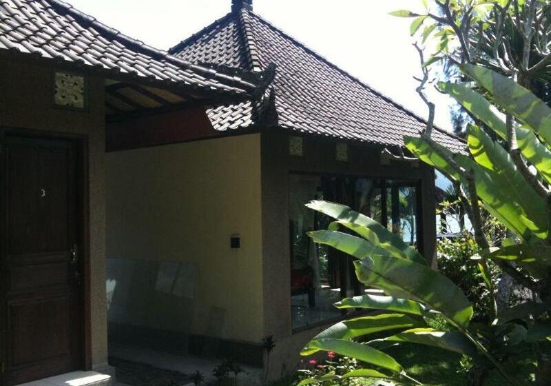 Otel Baruna Lake Side View