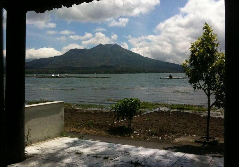 Otel Baruna Lake Side View