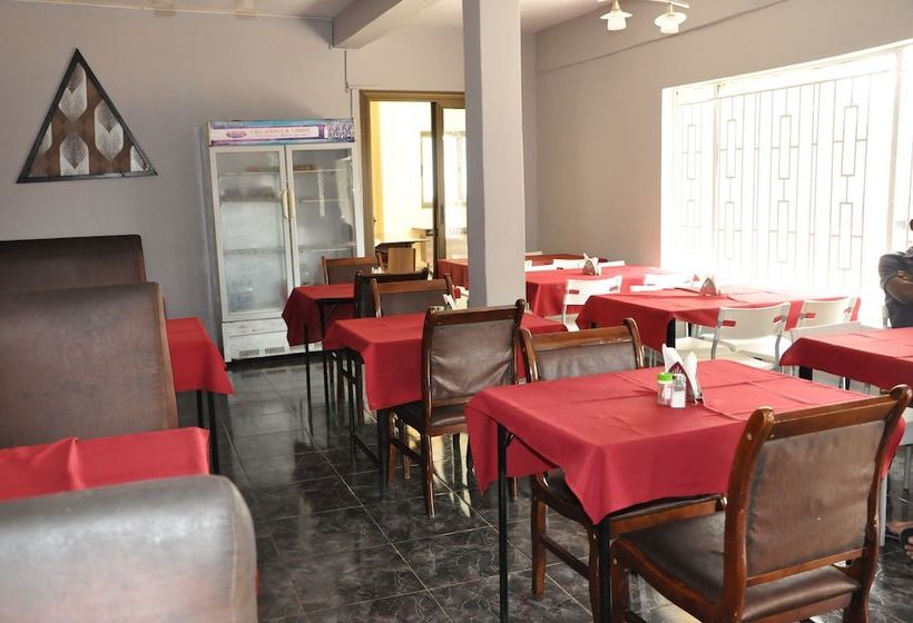 هتل Chilambula Lodge