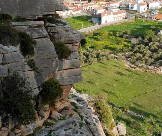 Отель Hostal Vista A La Sierra