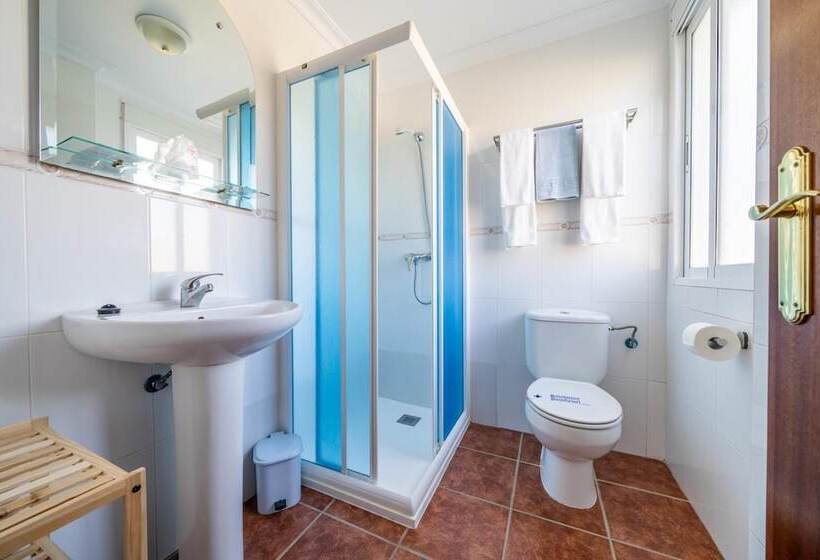 Отель Hostal Vista A La Sierra